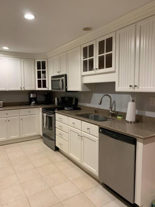 Entire Home! Waterfront And Trail-Backing! Beaufort Bagian luar foto